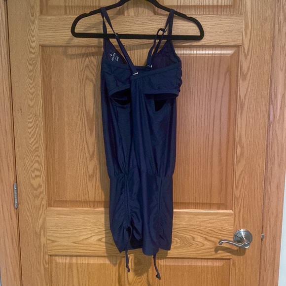 Athleta Marrakesh tankini swim top suit built in bra 38 B/C navy blue EUC - Picture 2 of 6